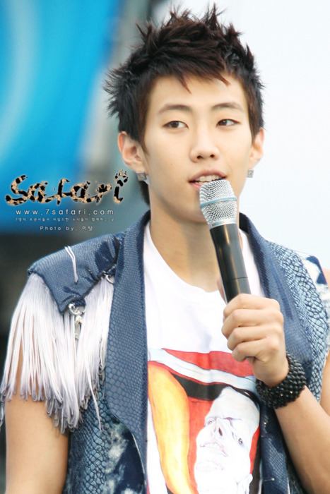 หล่อชวนฝัน