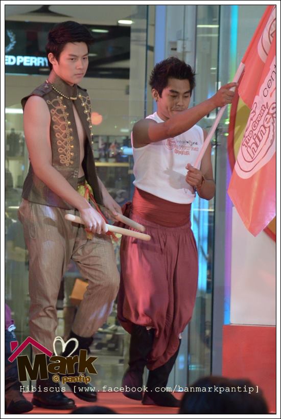 หมาก-ปริญ / มาริโอ้ / เคน-ภูภูมิ งานThe Great Chinese New Year 2012 @ CTW