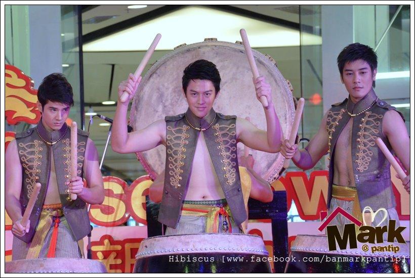 หมาก-ปริญ / มาริโอ้ / เคน-ภูภูมิ งานThe Great Chinese New Year 2012 @ CTW