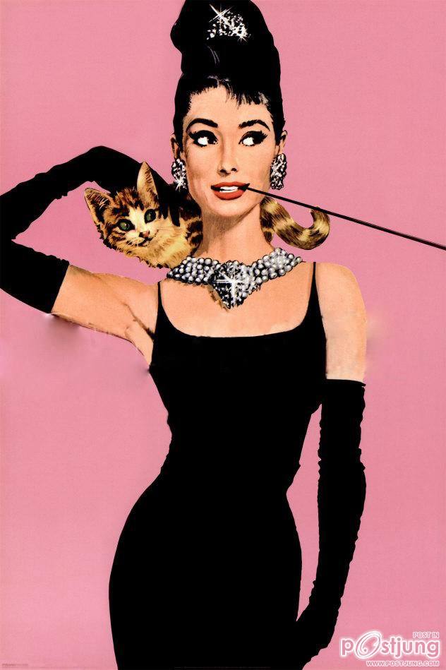 วันนี้มาเเนะนำหนังเรื่อง Breakfast at Tiffany's 1961 (2504)
