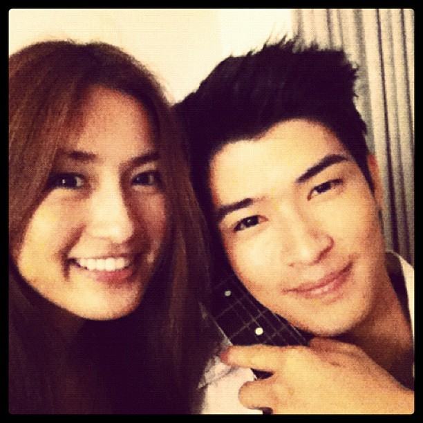 หนุ่มตูมตาม กับสาวสวยที่ไหนอีกล่ะเนี่ย ?