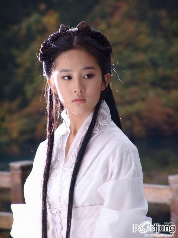 หลิวอี้เฟย - Liu Yi Fei ยอดนางเอกซีรีย์อันดับ 1 ของจีนในขณะนี้