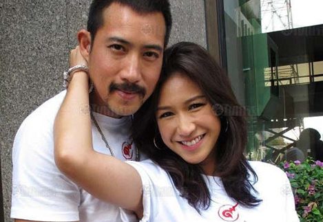 “ตั๊ก นภัสกร” แต่ง “ป๊อก ปิยะธิดา” กลางปีชัวร์ แต่ถึงจะเลื่อนอีกก็ไม่เปลี่ยนใจไปจากกัน