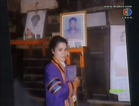 รูปวันรับปริญญากับพ่อ