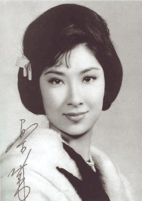 โฉมสะคราญนามว่า"เล่อ ตี้" (Betty Loh Ti)