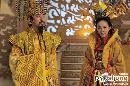 春光灿烂之欢乐元帅 / Chun Guang Can Lan Zhi Huan Le Yuan Shuai