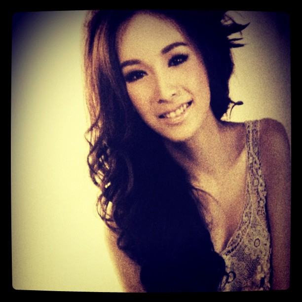 แฟชั่น ทรงผมลอน ดาราสาว สวยซ่าได้ทุกสถานการณ์