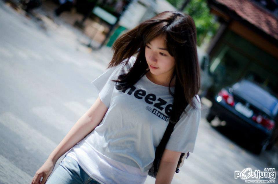 พี่เนย สาวขอนแก่น ขาวใสวิ๊ง 2