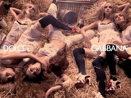 WE &hearts; DOLCE & GABBANA*: CAROLINE TRENTINI, RAQUEL ZIMMERMANN, DOUTZEN KROES & LILY DONALDSON BY PHOTO