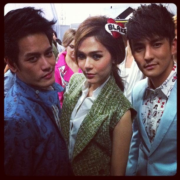 Chompoo Araya w/ friend @Instagram