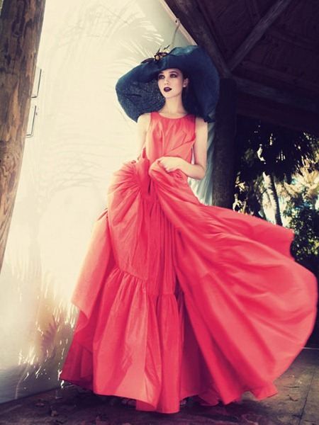 ELLE SWEDEN: ROSIE TUPPER BY PHOTOGRAPHER ANDREAS SJODIN