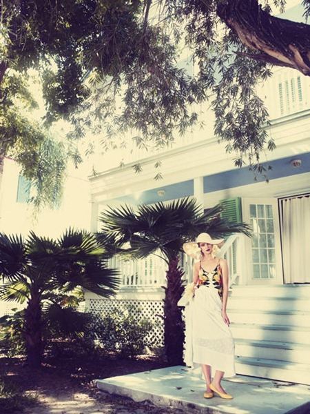 ELLE SWEDEN: ROSIE TUPPER BY PHOTOGRAPHER ANDREAS SJODIN