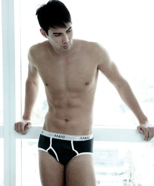 เป็นตาเเซบอยู่นะ