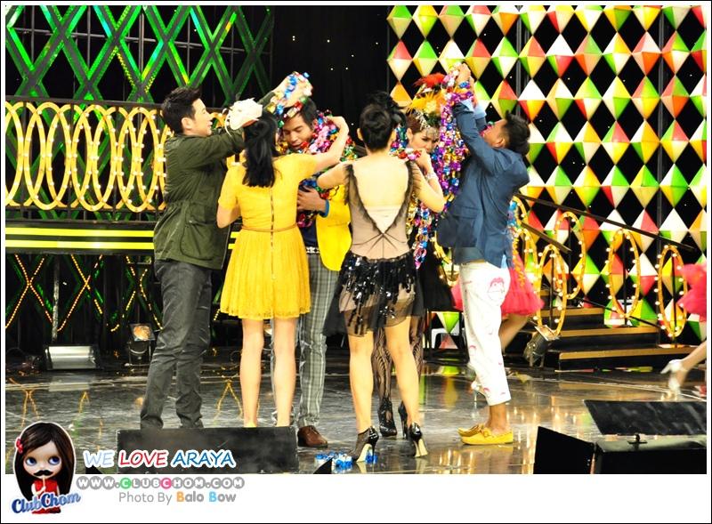 ชมพู่ อารยา ในรายการราตรีสโมสร