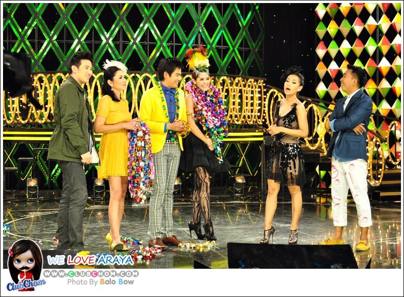 ชมพู่ อารยา ในรายการราตรีสโมสร