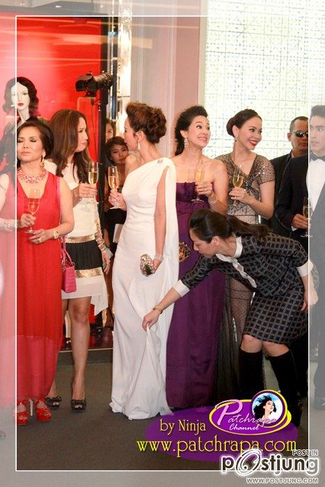 ประมวลภาพ"อั้ม พัชราภา"@ Grand opening Dior!!!