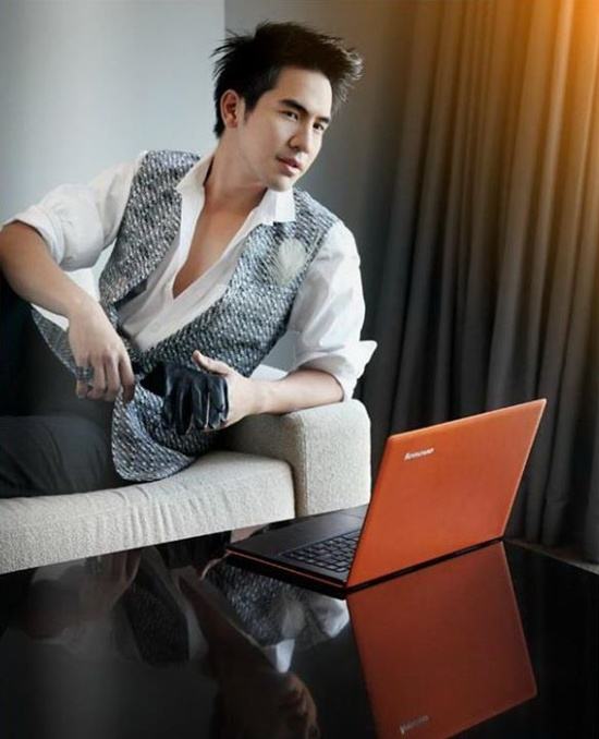 โป๊ป ธนวรรธน์ @ UP2U Magazine vol.1 issue 10 February 2012
