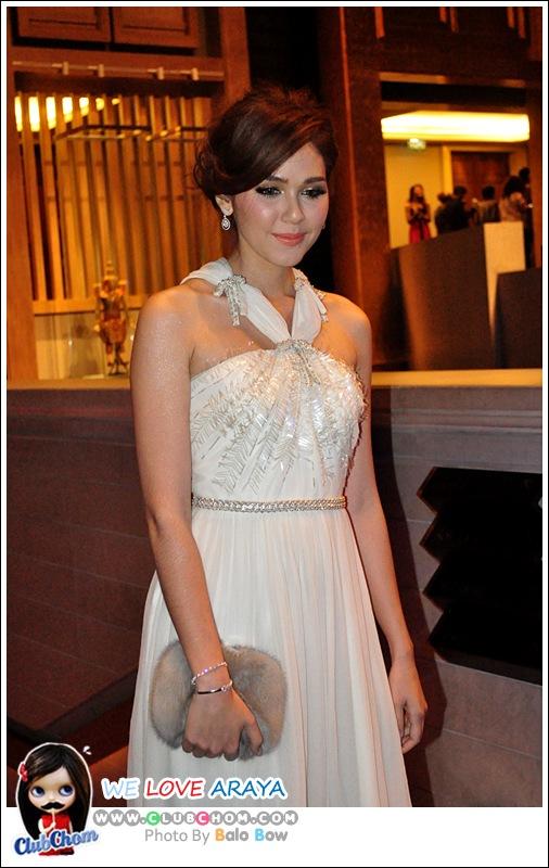 ชมพู่ อารยา นักแสดงนำหญิงยอดเยี่ยมในคมชัดลึกอวอร์ดครั้งที่9
