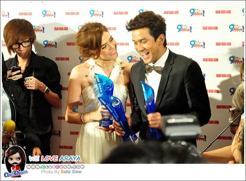 ชมพู่ อารยา นักแสดงนำหญิงยอดเยี่ยมในคมชัดลึกอวอร์ดครั้งที่9