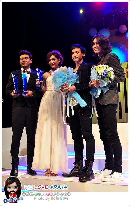 ชมพู่ อารยา นักแสดงนำหญิงยอดเยี่ยมในคมชัดลึกอวอร์ดครั้งที่9