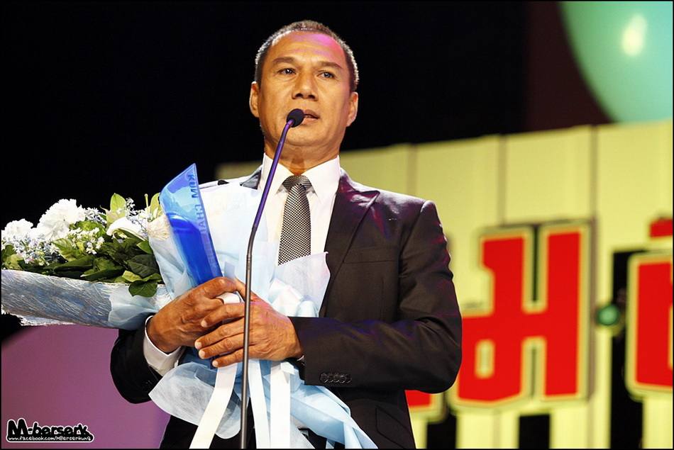 รางวัลนักแสดงสมทบชายยอดเยี่ยม