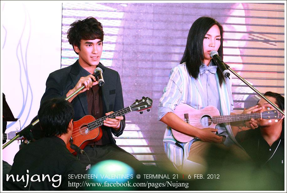 [Pics] ณเดชน์ @  งาน Seventeen Valentine's Party @ Terminal 21 [6-2-12]