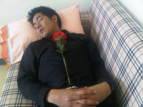 [Pics] ..หนุ่มเวียร์.. หลากหลายท่าหลับ น่ารักเกินจะห้ามใจ