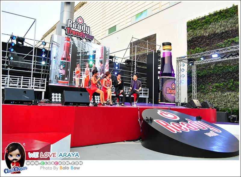 ชมพู่ อารยา ในงานเปิดตัวโฆษณาเครื่องดื่ม Ready @Siam Paragon