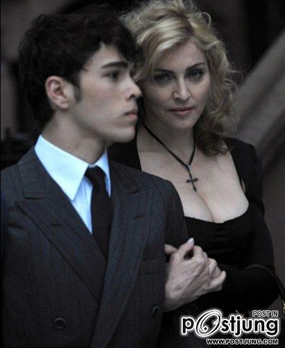 Madonna fear boyfriend jealous intimacy with the young male model pictures