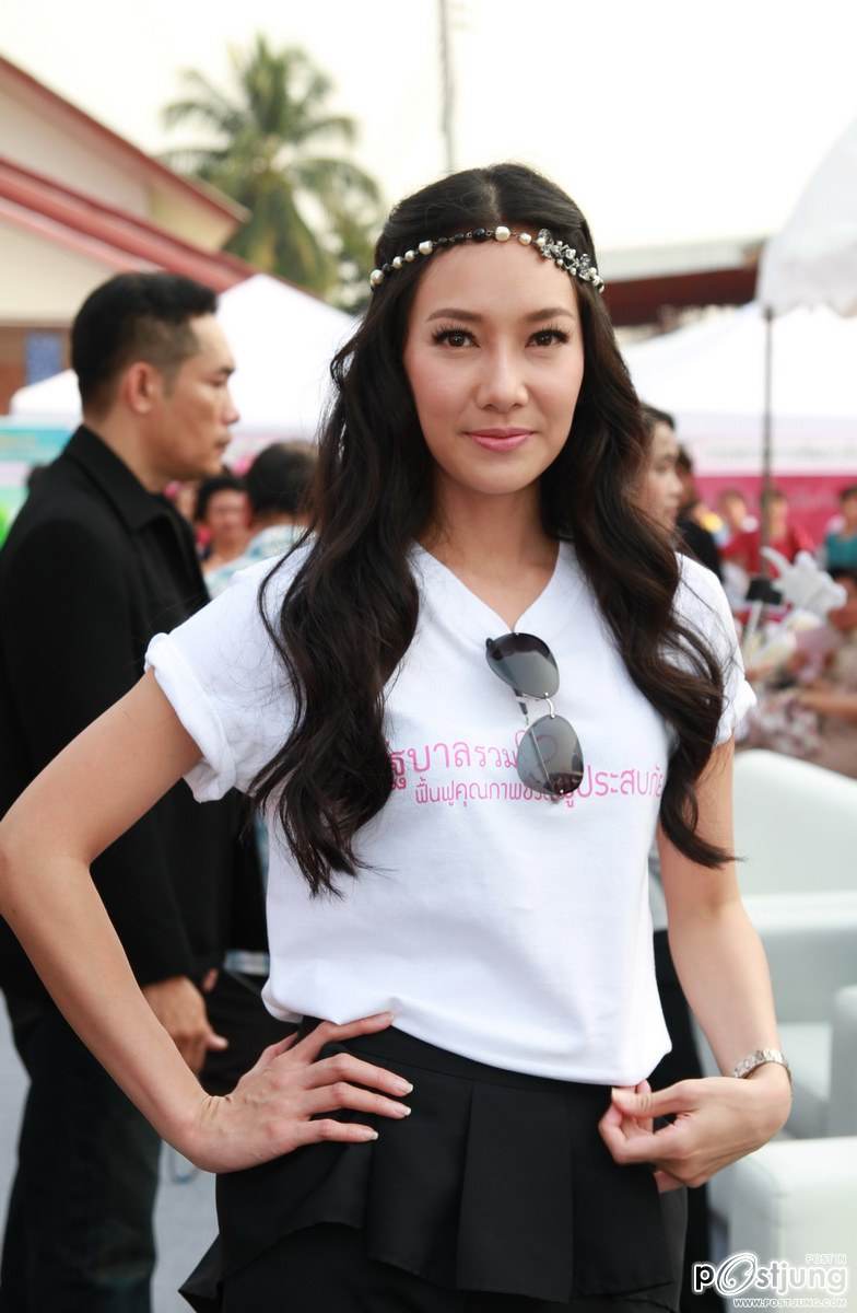 &ldquo;นุ่น-โฬม-จุ๋ย-อ้วน&rdquo; ร่วมงาน &ldquo;รัฐบาลรวมใจ ฟื้นฟูคุณภาพชีวิตผู้ประสบภัย&rdquo;