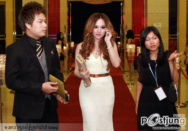 มาดูดาราเขมรกันเถอะ!