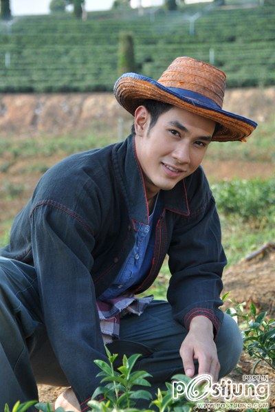 พี่อ๋อม หล่อ