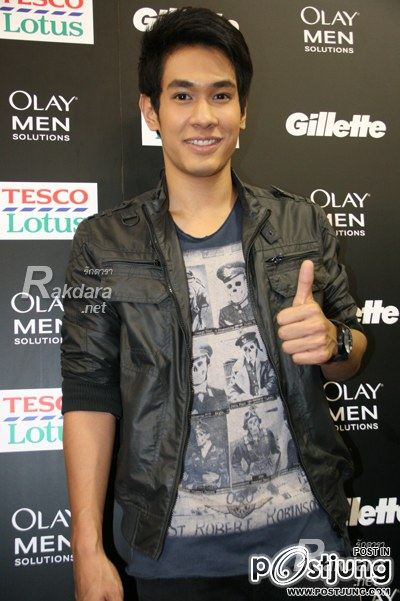 พี่อ๋อม หล่อ