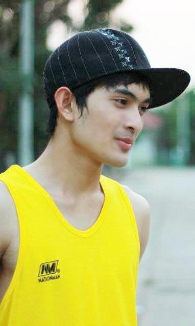 Msu cute boy พอไปวัดไปวา ได้มัยสาวๆ