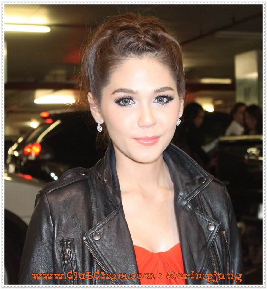 ชมพู่ อารยา รับรางวัลนักแสดงนำหญิงยอดเยี่ยม