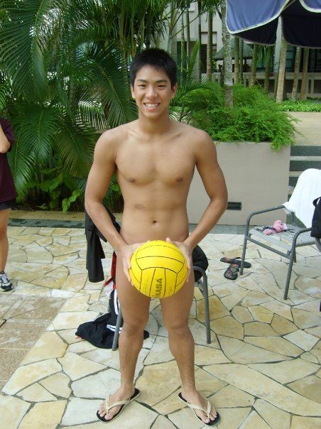 อ้าปากทานหนุ่มๆ