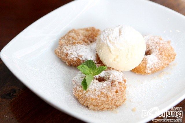Melo’ Kitchen and Lounge สุขุมวิท 11