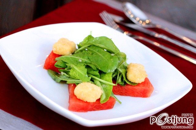 Melo’ Kitchen and Lounge สุขุมวิท 11