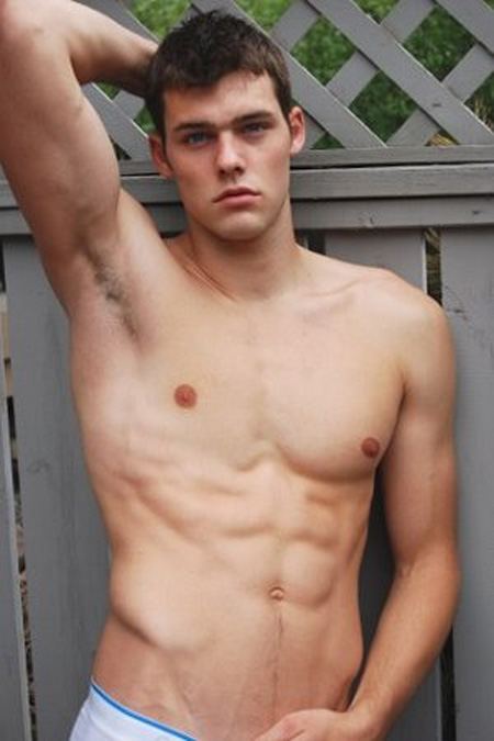 Holden Nowell  ทั้งหล่อล่ำ เซ็กซี่สุดๆ
