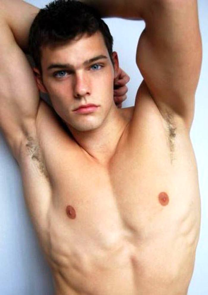 Holden Nowell  ทั้งหล่อล่ำ เซ็กซี่สุดๆ