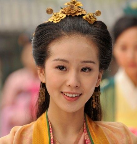 ผ้า...ทอชีวิต Clothing the World (2010)
