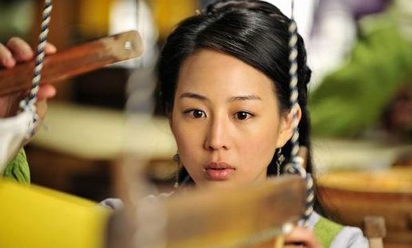 ผ้า...ทอชีวิต Clothing the World (2010)