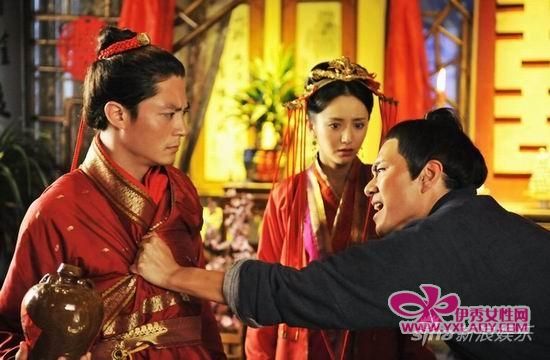 ผ้า...ทอชีวิต Clothing the World (2010)