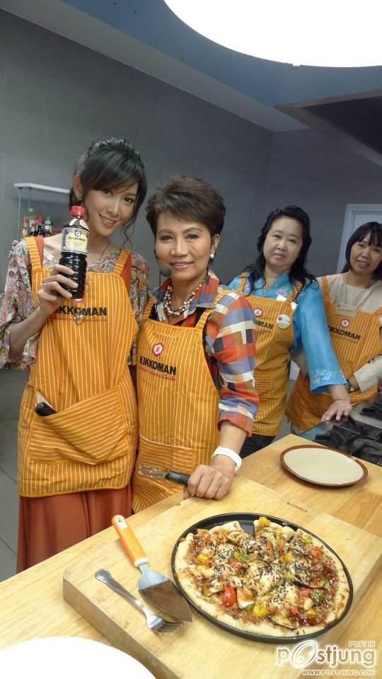 [pix]ยุ้ยจีรนันท์ทรงผมม้าล่าสุดหน้าเด็กลงเยอะ