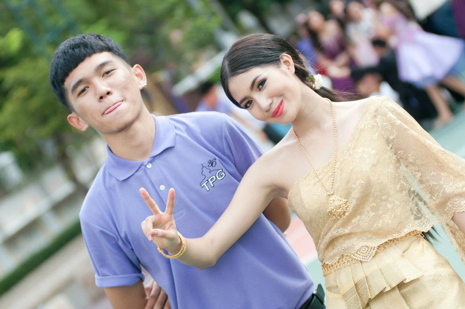 หมวยเล็ก ทิวไผ่ งาม