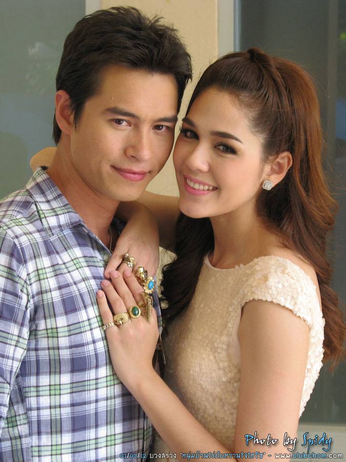 ชมพู่ อารยา บวงสรวงละครหนุ่มบ้านไร่กับหวานใจไฮโซ