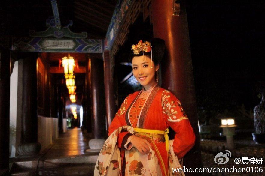倾世皇妃 / Qing Shi Huang Fei