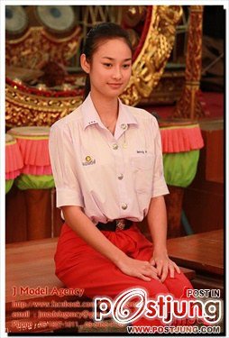 พี่ กรีน กับ พี่นาว หน้าคล้ายๆกัน เนอะ