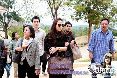 อั้ม กับ คุณพ่อคุณแม่