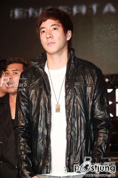 "ฮาเวิร์ด"กลับลำอ้างไม่ได้พาหมวยไปคลินิก-แค่ขับรถให้เฉยๆ